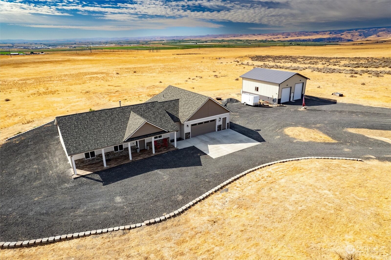 Property Photo:  13875  Rd Q  NW  WA 98848 