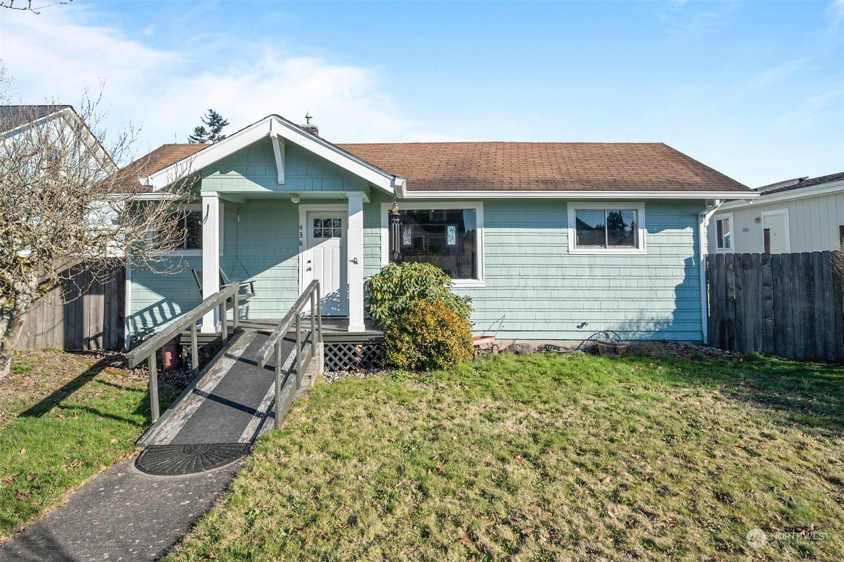 Property Photo: 438 Front Avenue SW WA 98611