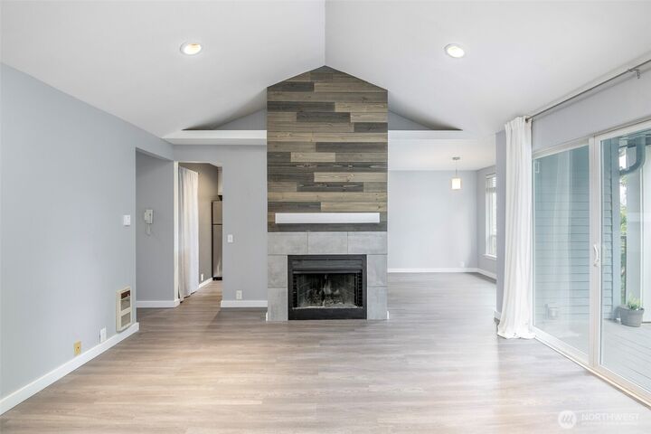 Property Photo:  625 N Jackson Avenue A18  WA 98406 