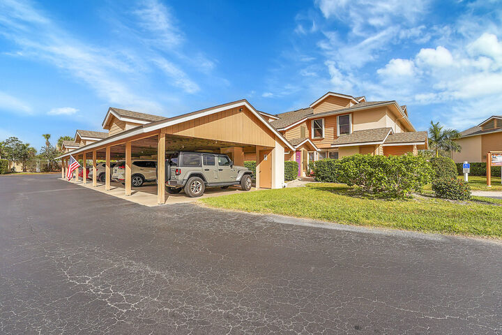 Property Photo: 6230 N Mirror Lake Drive 540 FL 32958