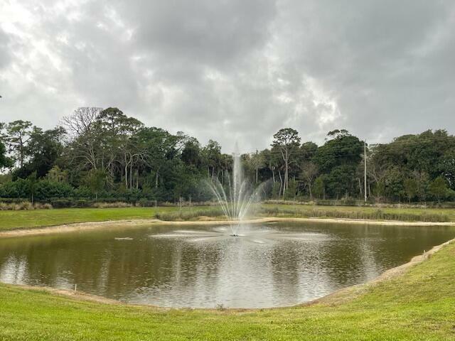 Property Photo: 6716 Pointe Of Woods Drive FL 33413