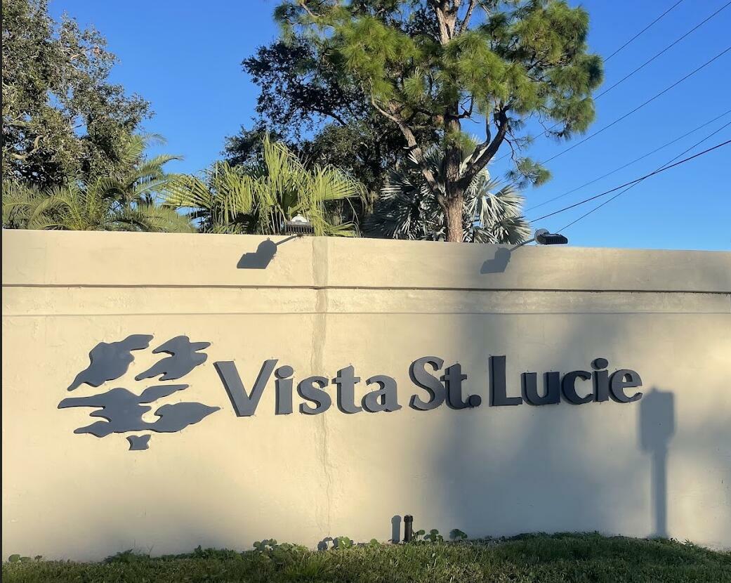 Property Photo: 15 Lake Vista Trail 206 FL 34952