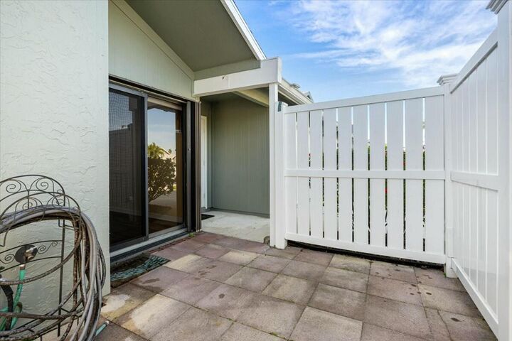 Property Photo: 6686 SE Yorktown Drive FL 33455