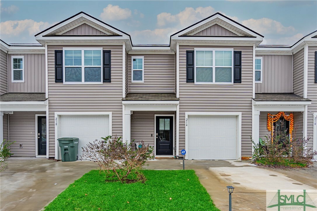 Property Photo: 214 Coneflower Road GA 31302