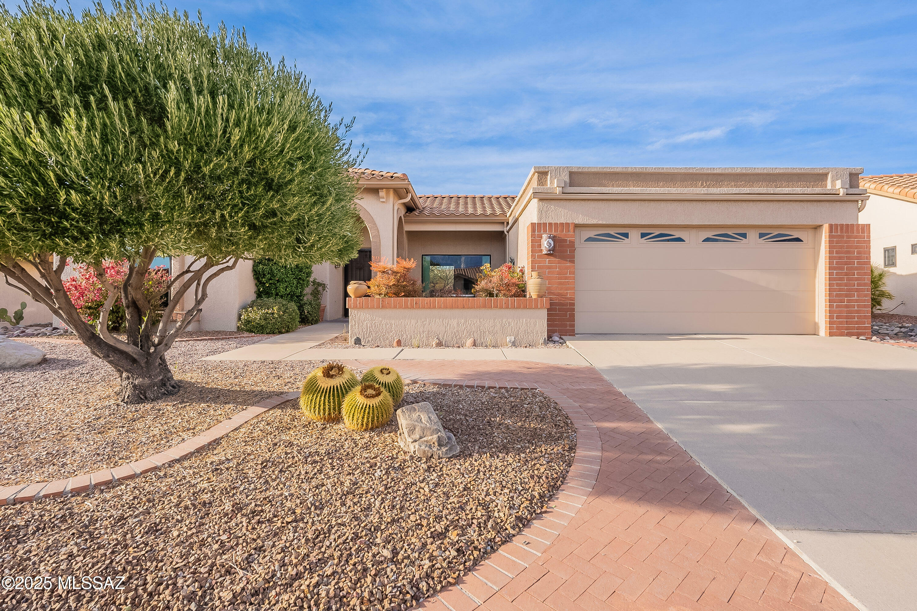 Property Photo:  1449 E Bright Angel Drive  AZ 85755 