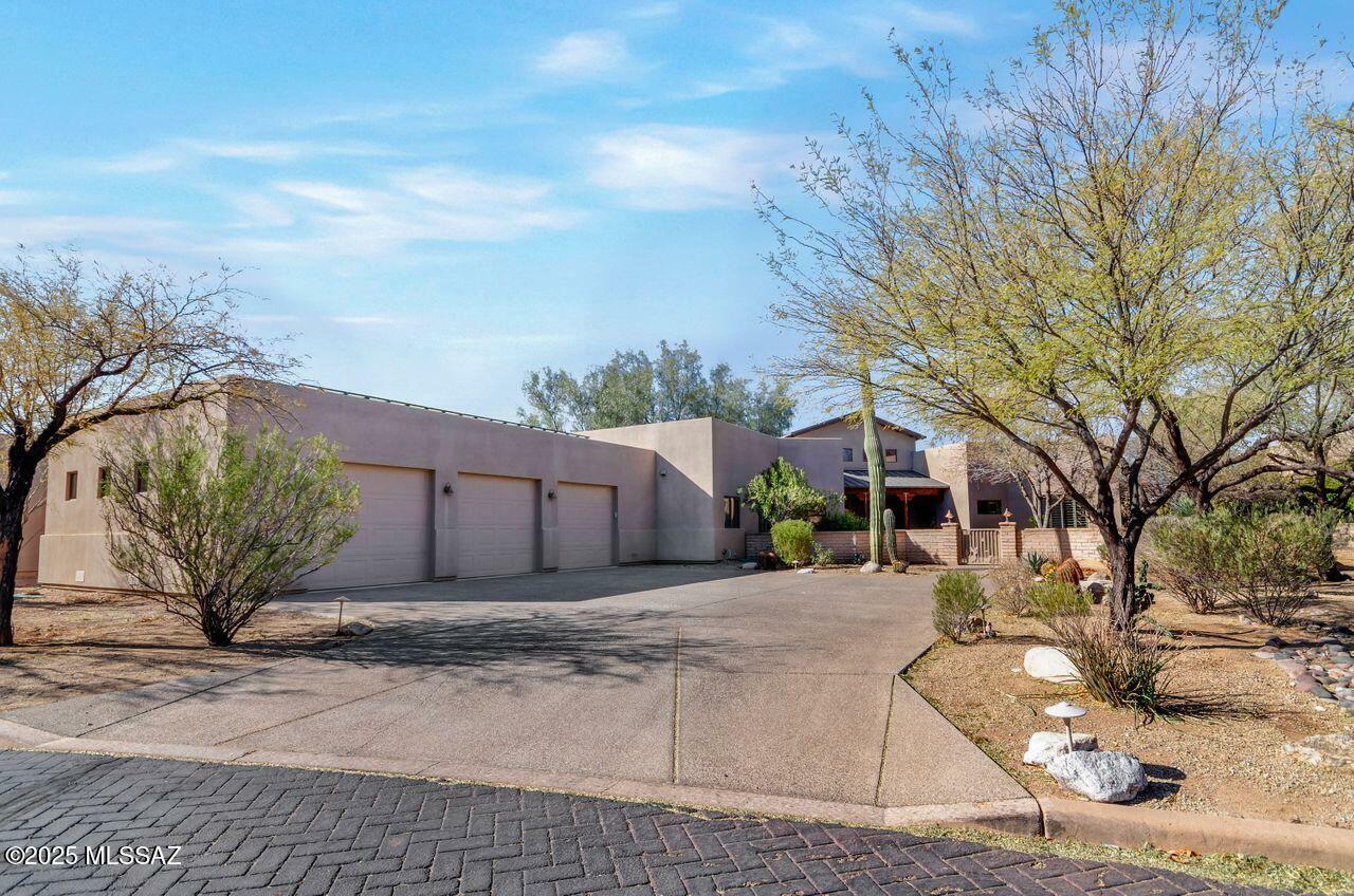 Property Photo:  4911 E Parade Ground Loop  AZ 85712 