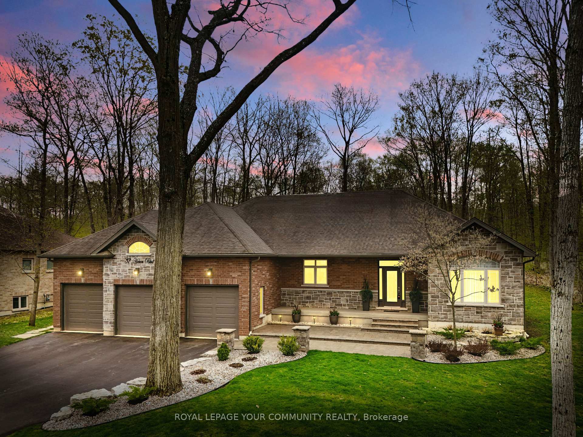 Property Photo: 37 Heron Boulevard ON L0L 1Y3
