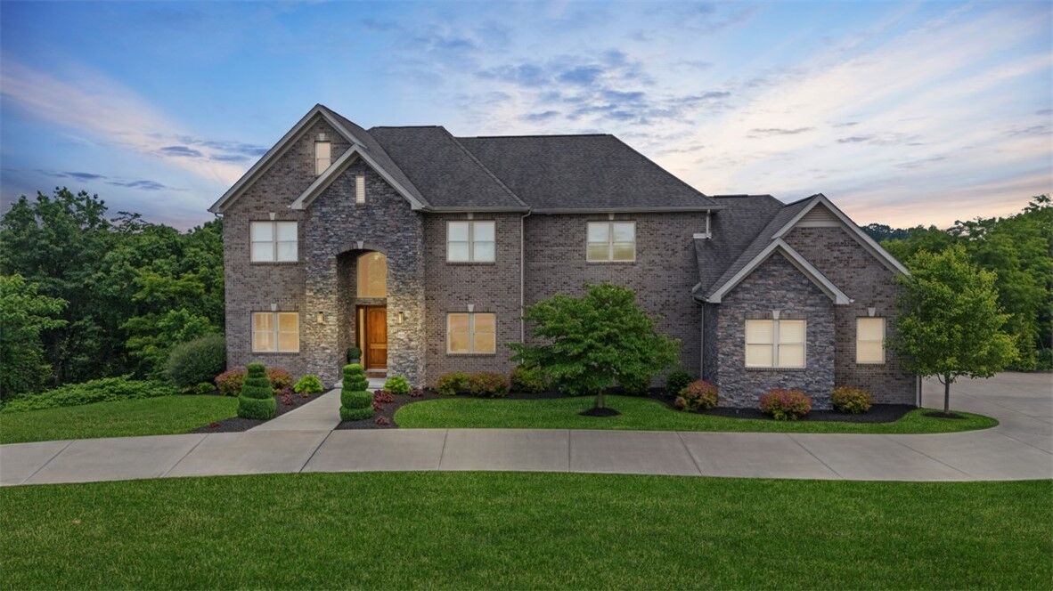 Property Photo:  80 Charleston Sq  PA 15143 