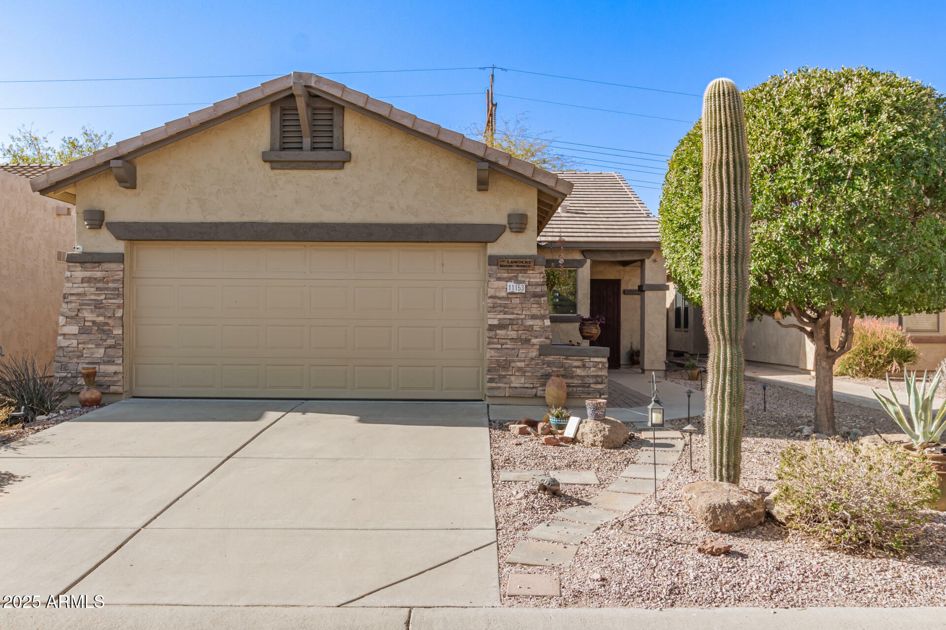 Property Photo:  11153 E New Frontier Court  AZ 85118 