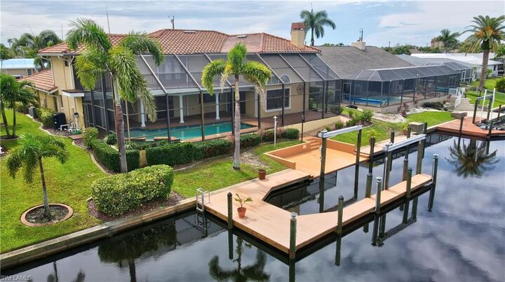 Property Photo:  917 SW 54th Ln  FL 33914 