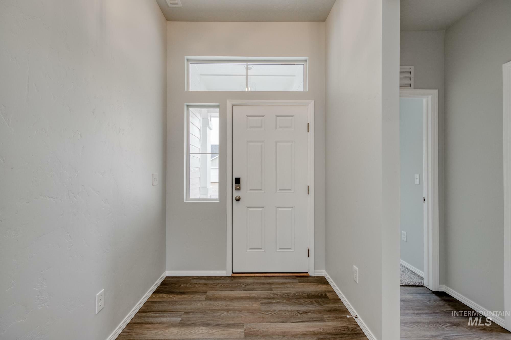 Property Photo: 210 Goldstone Ave ID 83605