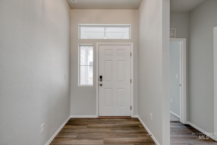 Property Photo:  210 Goldstone Ave  ID 83605