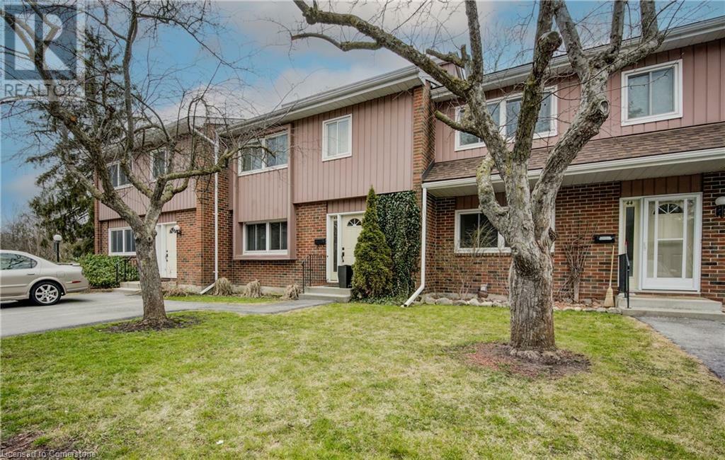 Property Photo: 121 University Avenue East 43 ON N2J 4J1