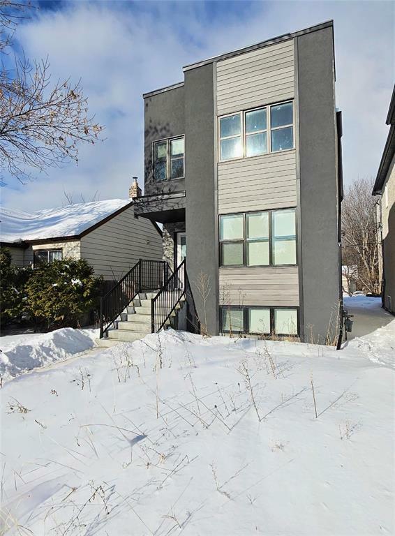 Property Photo:  41 Varennes Avenue  MB R2M 0N2 