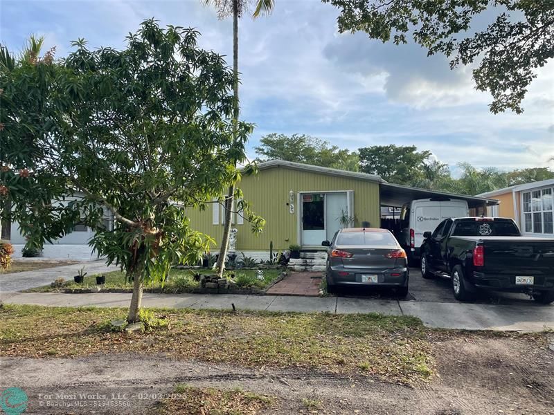 Property Photo:  3020 SW 52nd St  FL 33312 