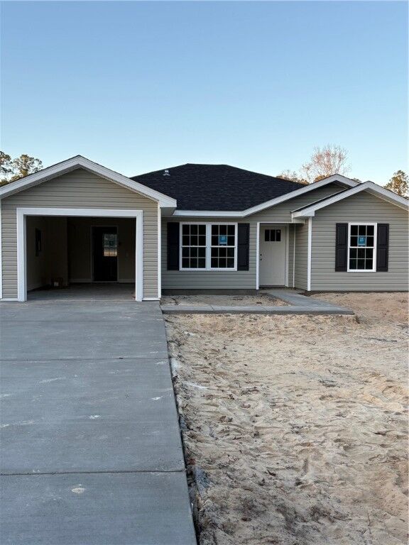 Property Photo: 82 Meadowood Drive GA 31545