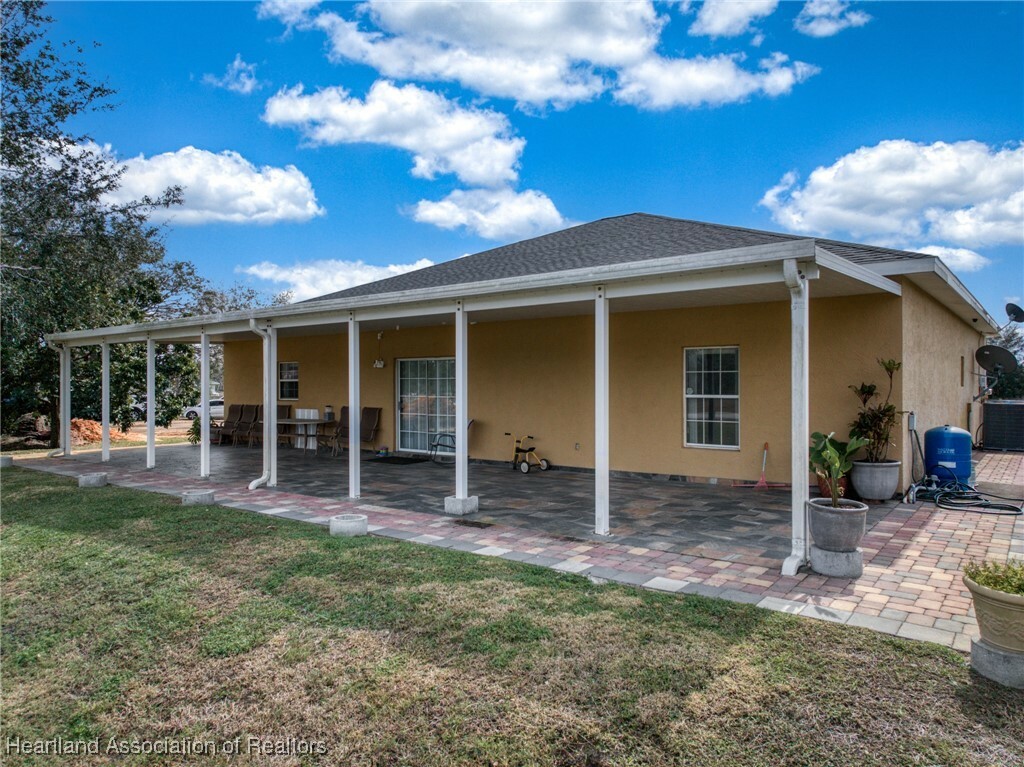 Property Photo:  1950 Ogden Road W  FL 33825 