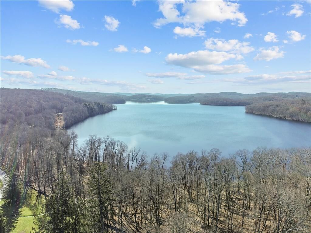 Property Photo:  611 Vista On The Lake 611  NY 10512 