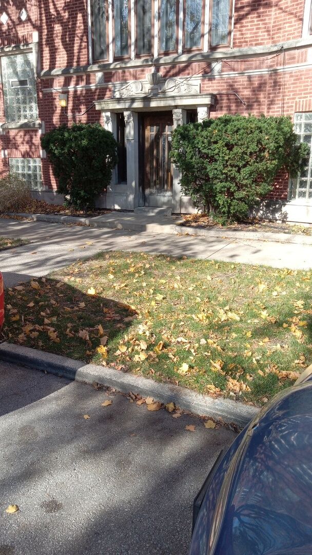Property Photo:  2334 E 68th Street B  IL 60649 
