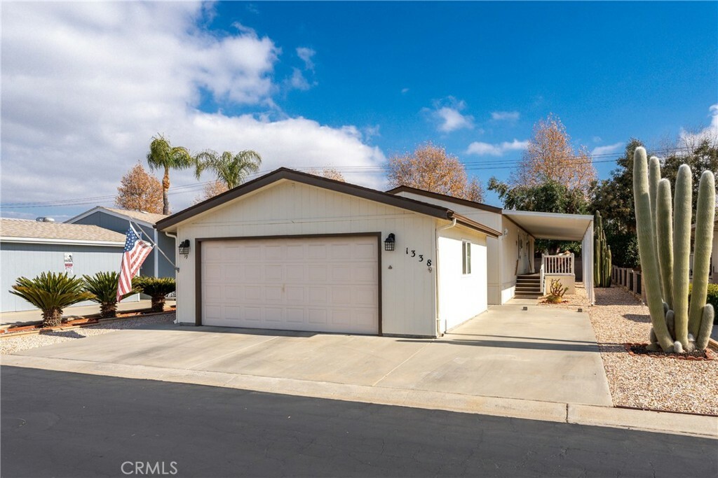 Property Photo:  1338 Bishop Drive  CA 92545 