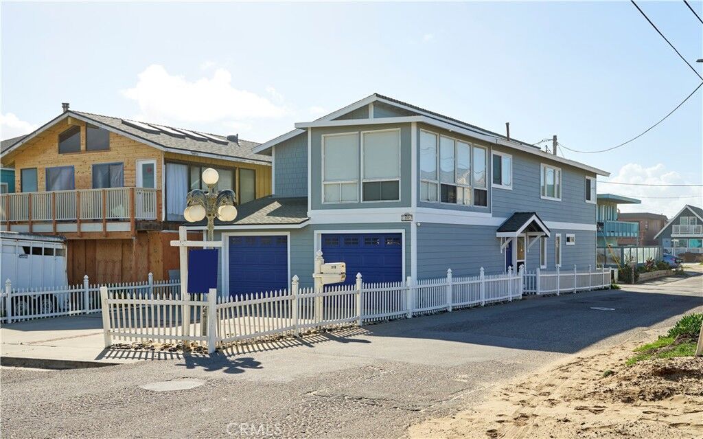 Property Photo: 310 Sandpiper Lane CA 93445