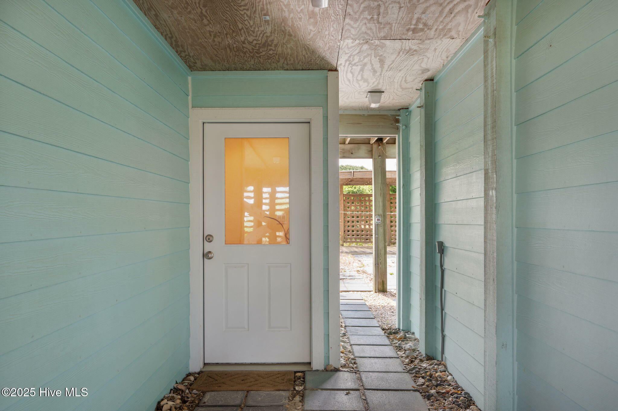 Property Photo: 2094 Sandfiddler Road NC 27927