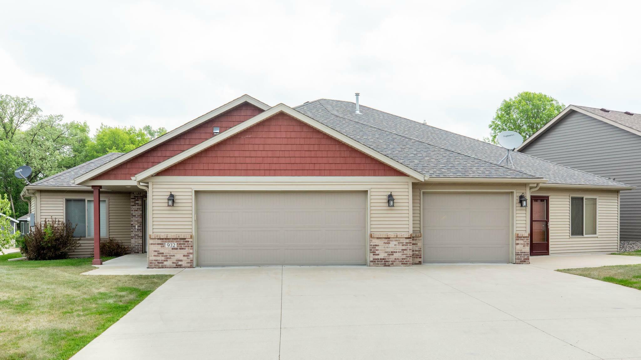 932 Oak Pond Court  Sartell MN 56377 photo