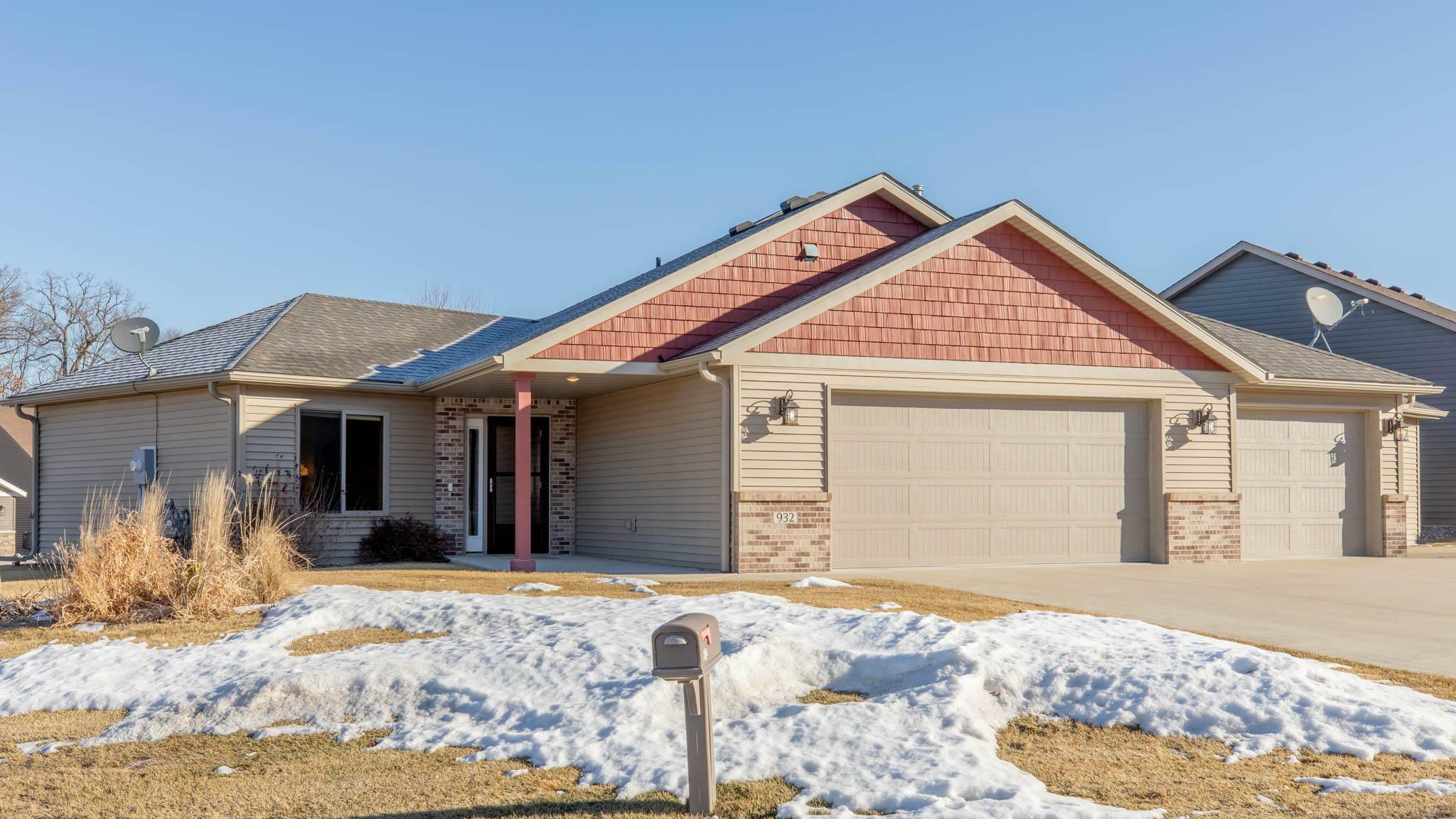 932 Oak Pond Court  Sartell MN 56377 photo