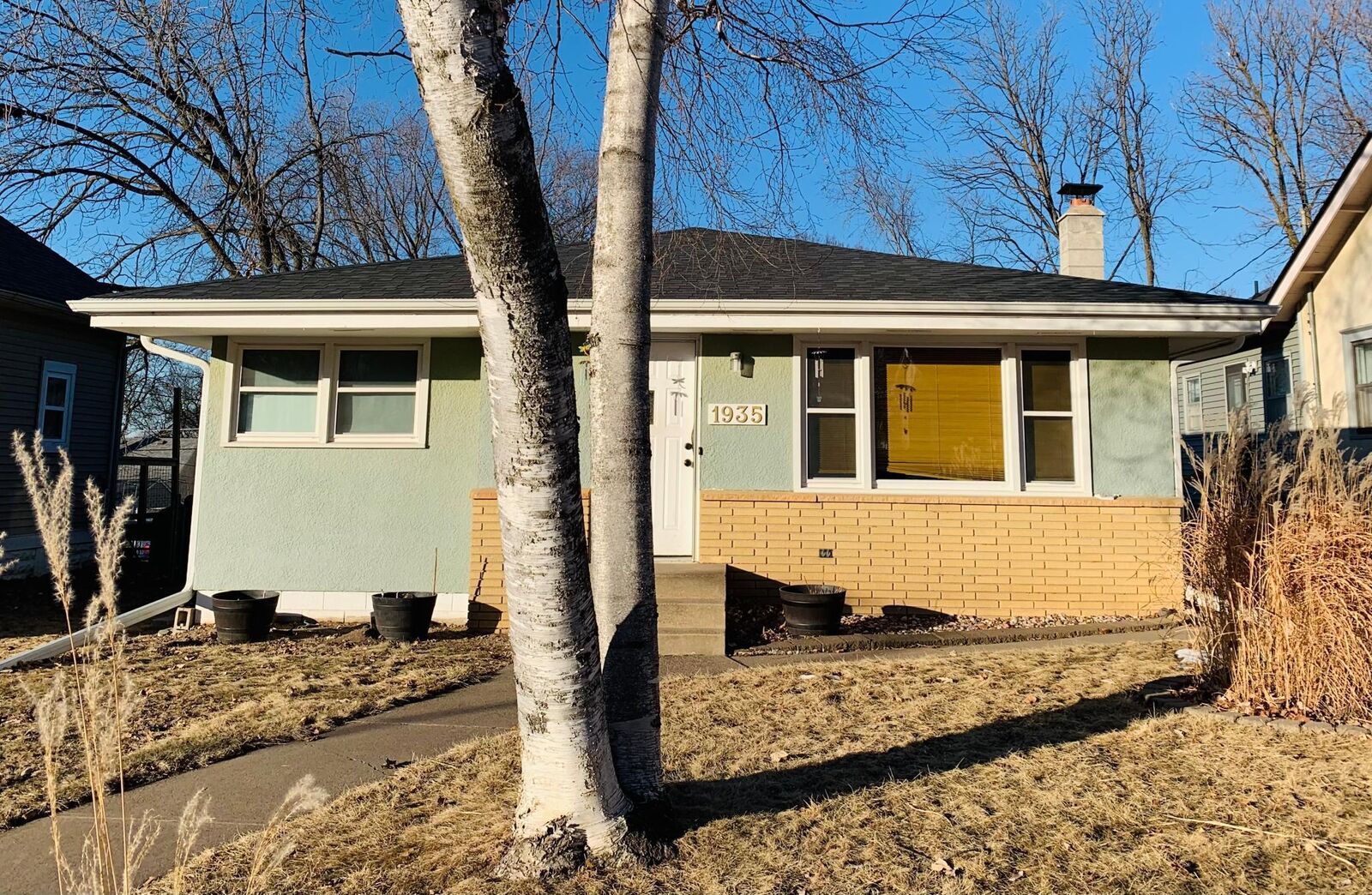 Property Photo:  1935 Cottage Avenue E  MN 55119 