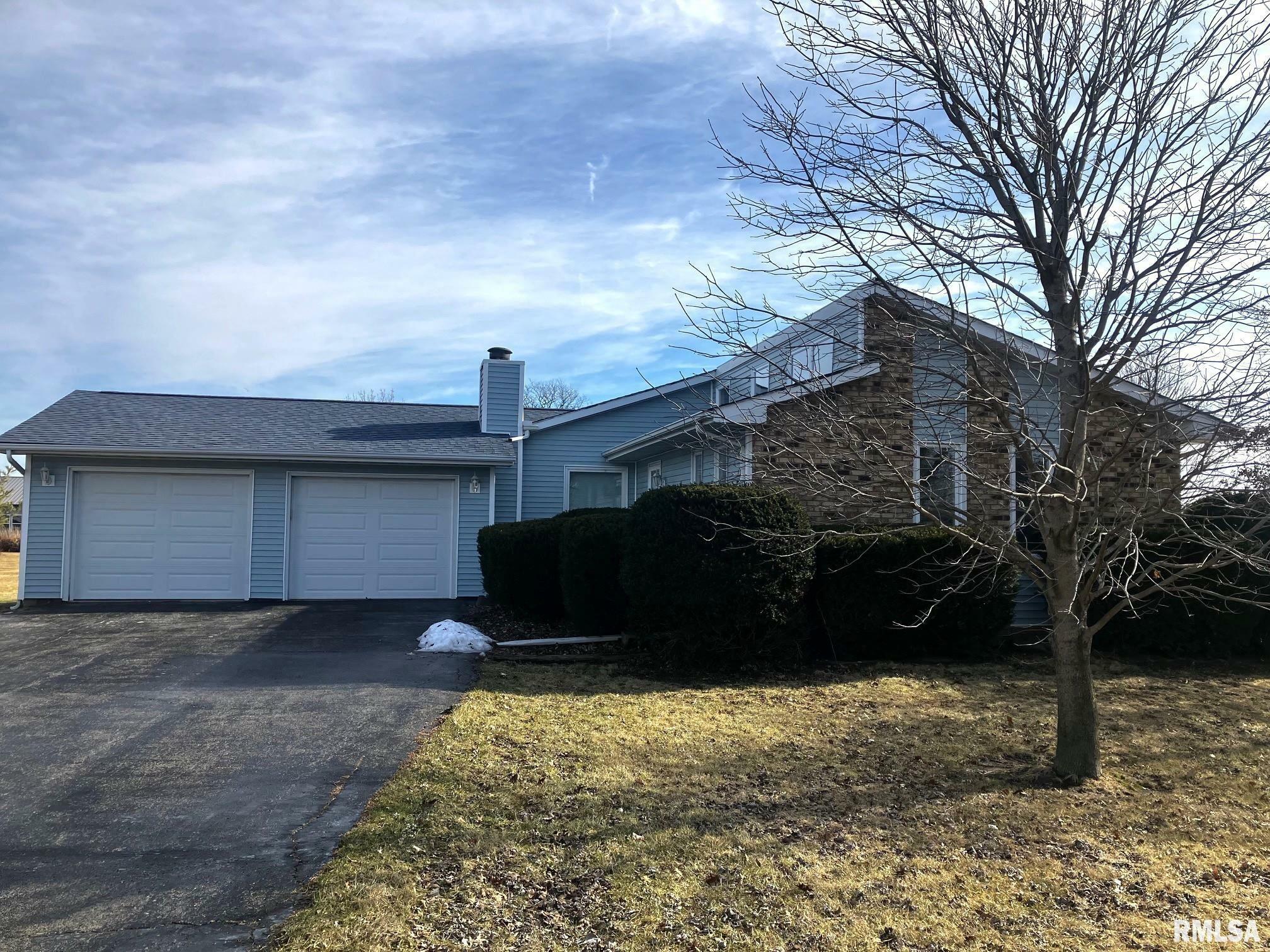 Property Photo: 1242 Pleasant View Court IL 61733