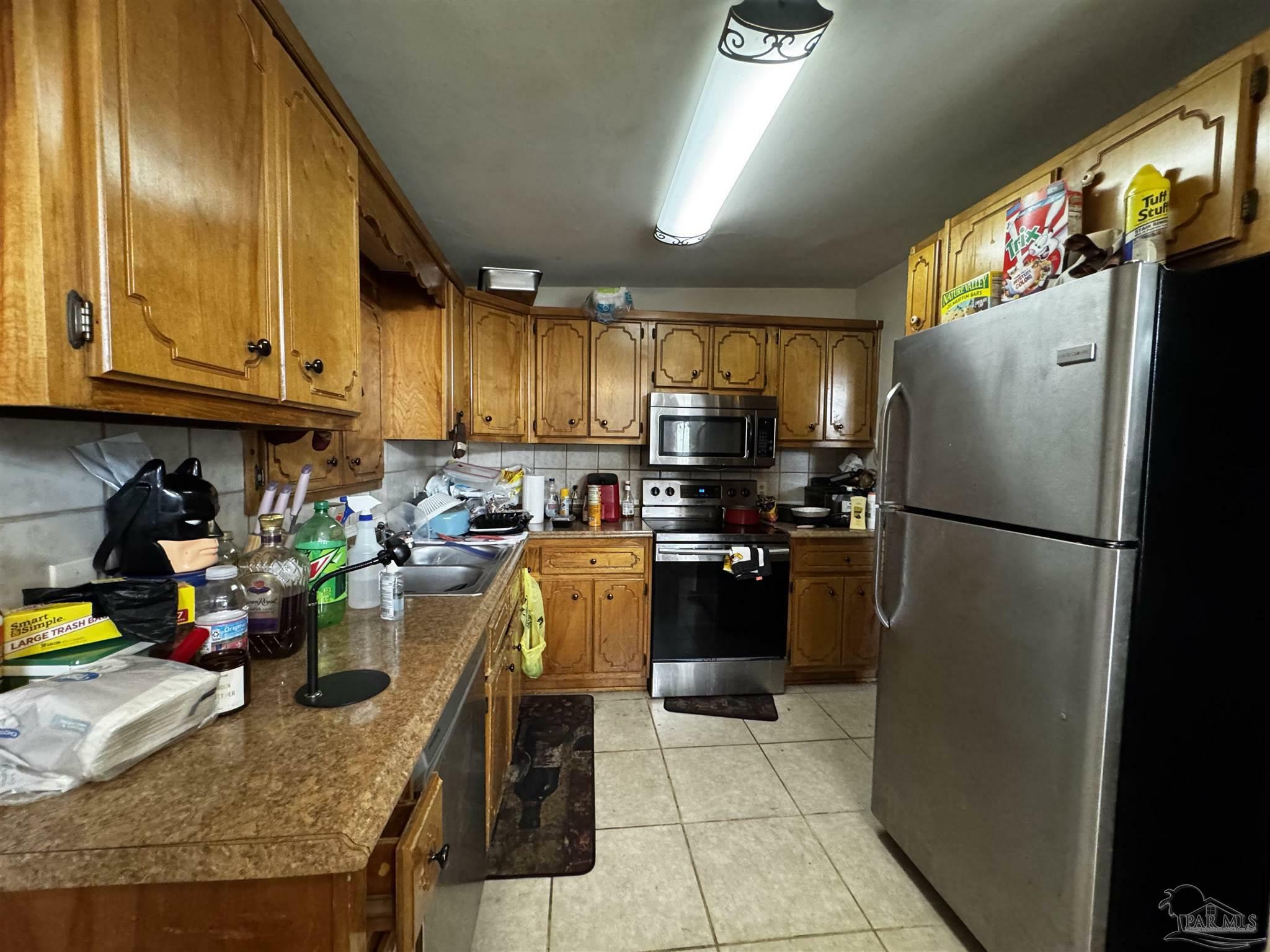 Property Photo:  6518 Robin Ave  FL 32570 