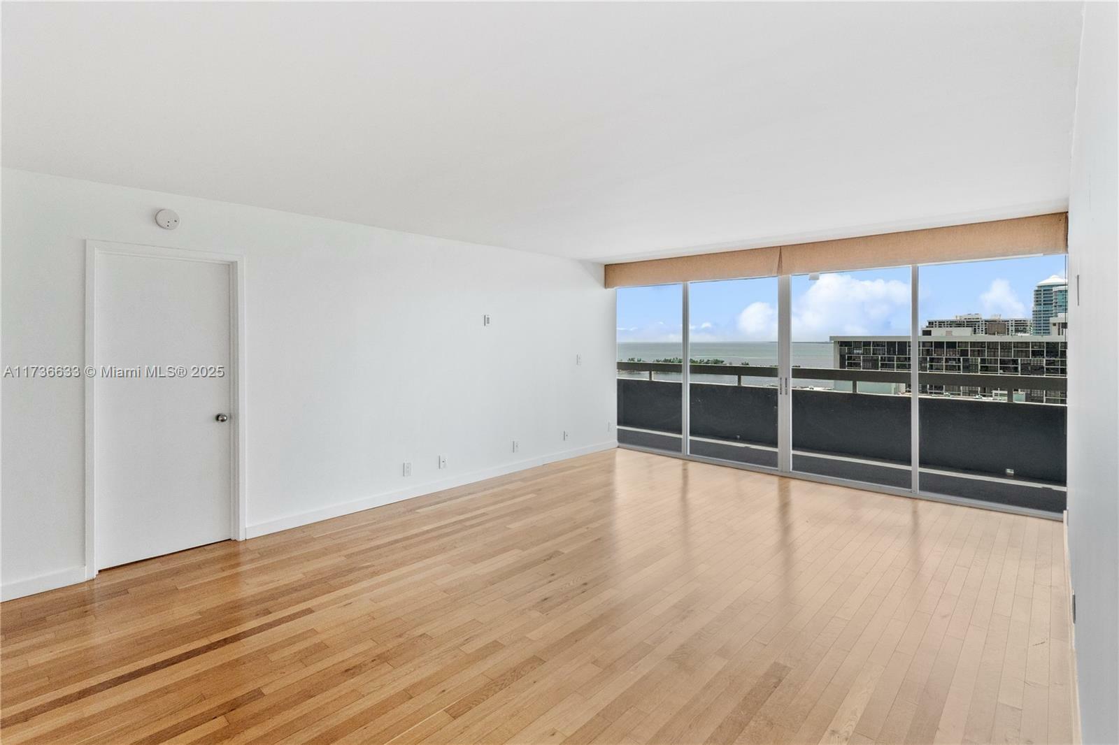 Property Photo:  1627 Brickell Ave 2606  FL 33129 