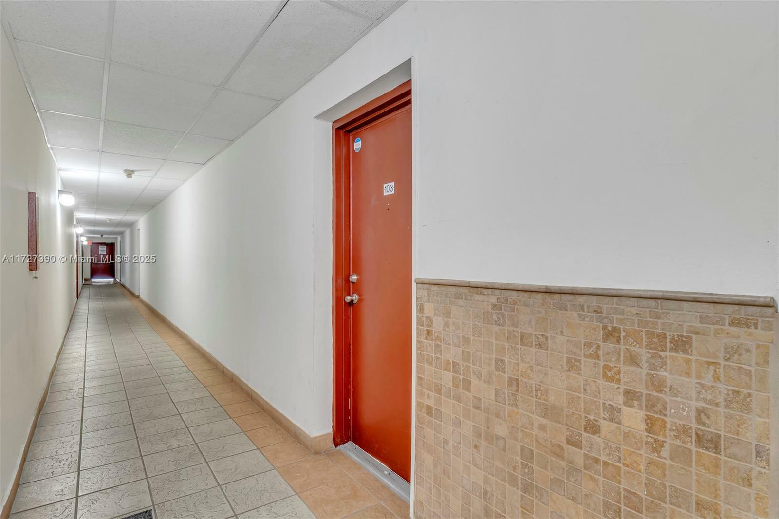 Property Photo:  4705 NW 7th St 103-7  FL 33126 