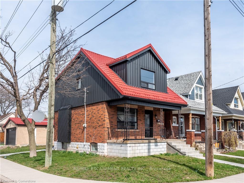 Property Photo: 49 Cameron Avenue N ON L8H 4Z1
