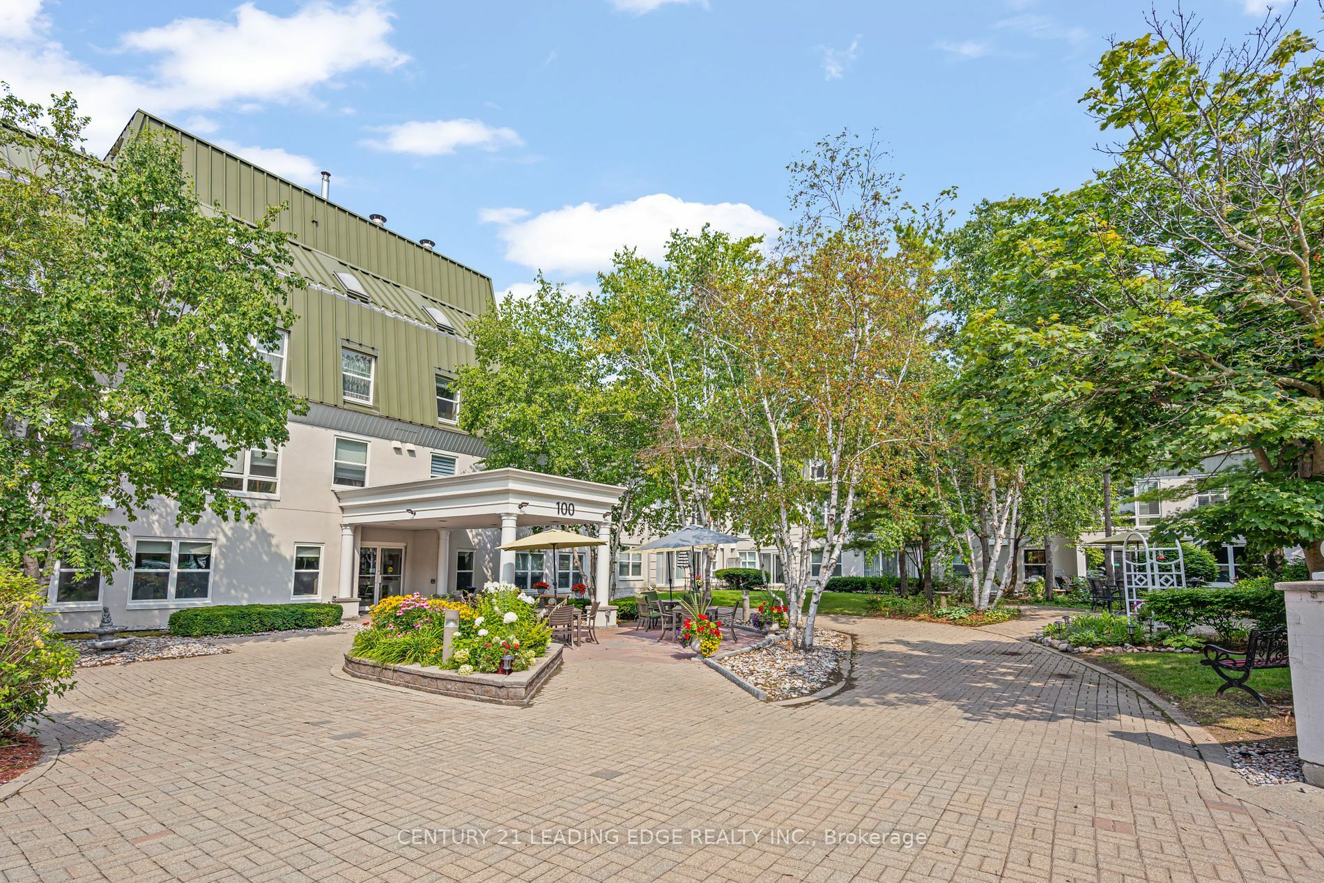 Property Photo: 100 Anna Russell Way 218 ON L3R 6C7