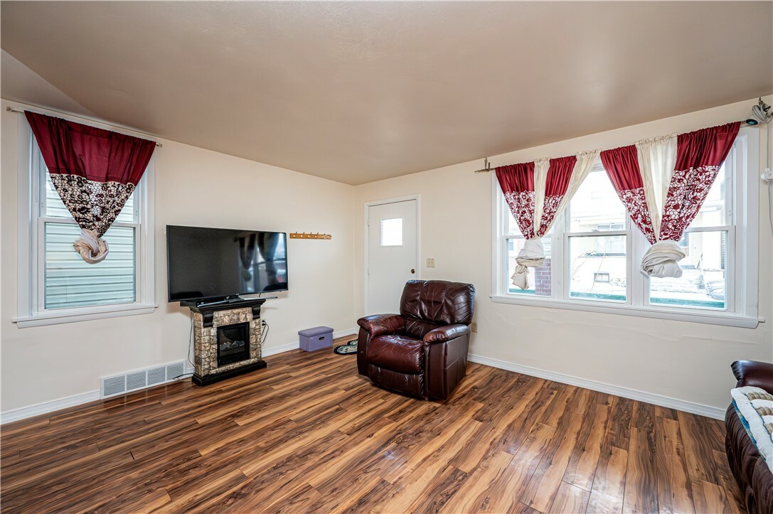 Property Photo:  312 Miller Street  PA 15650 