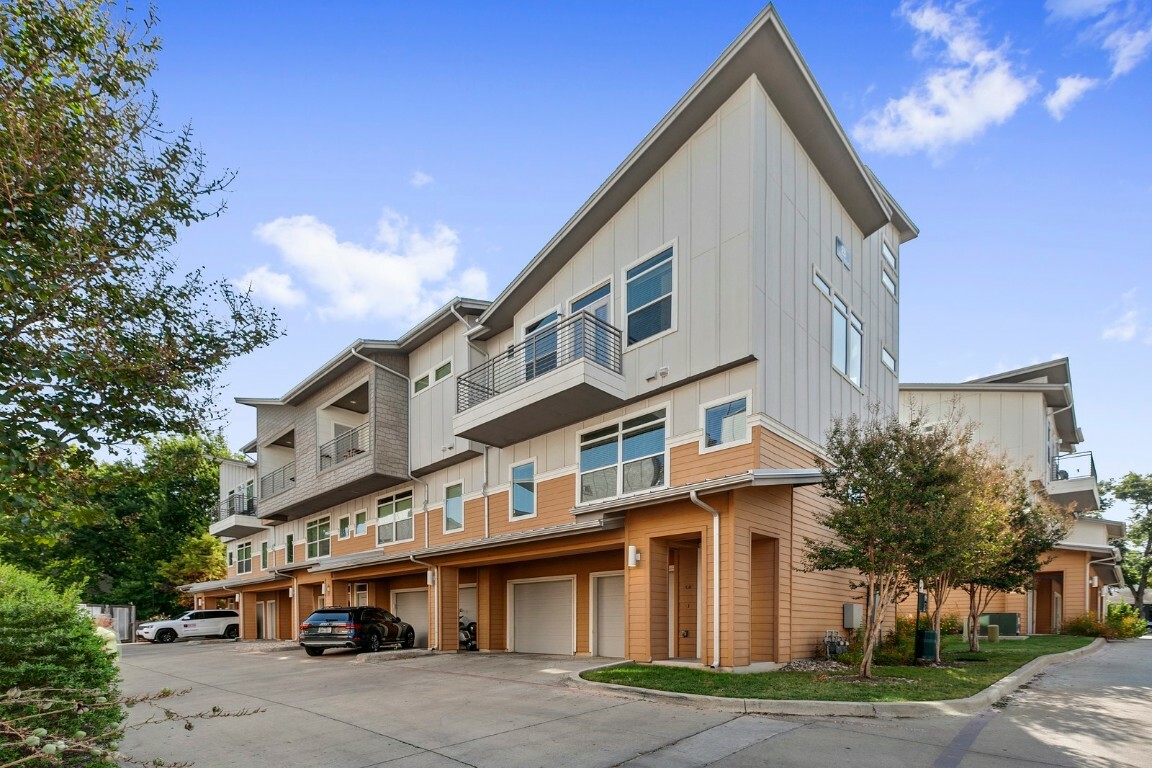 Property Photo:  2606 Wilson Street 801  TX 78704 