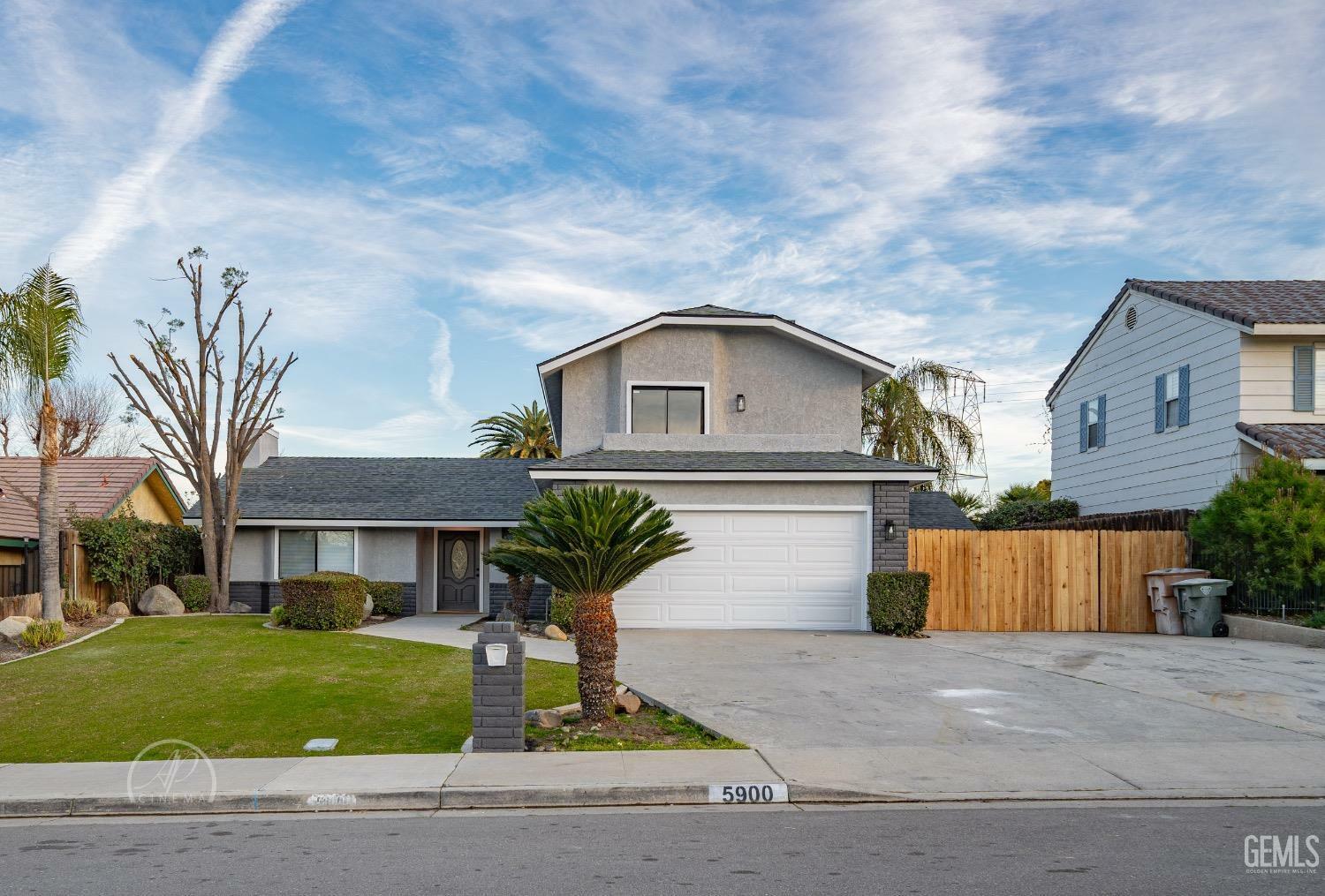 Property Photo:  5900 Panorama Drive  CA 93306 