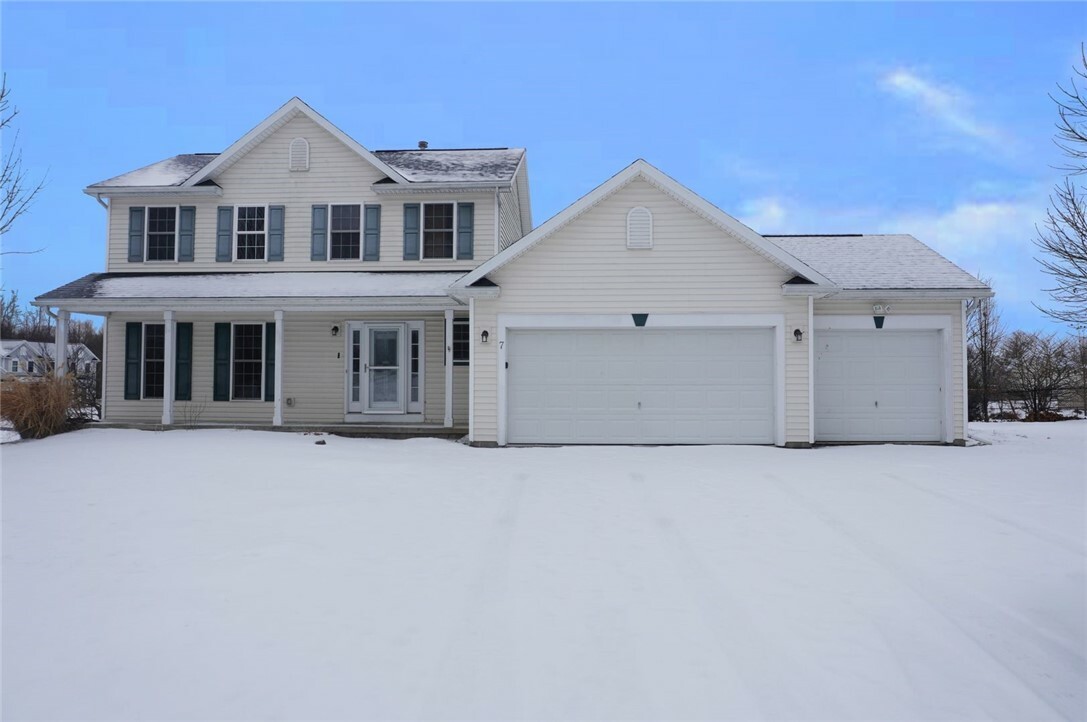 Property Photo: 7 Derrick Drive NY 14586