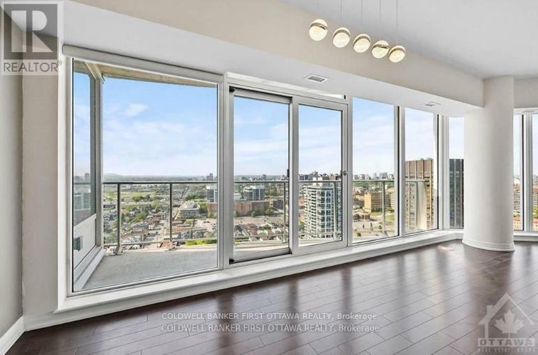 Property Photo:  805 Carling Avenue 2209  ON K1S 5W9 