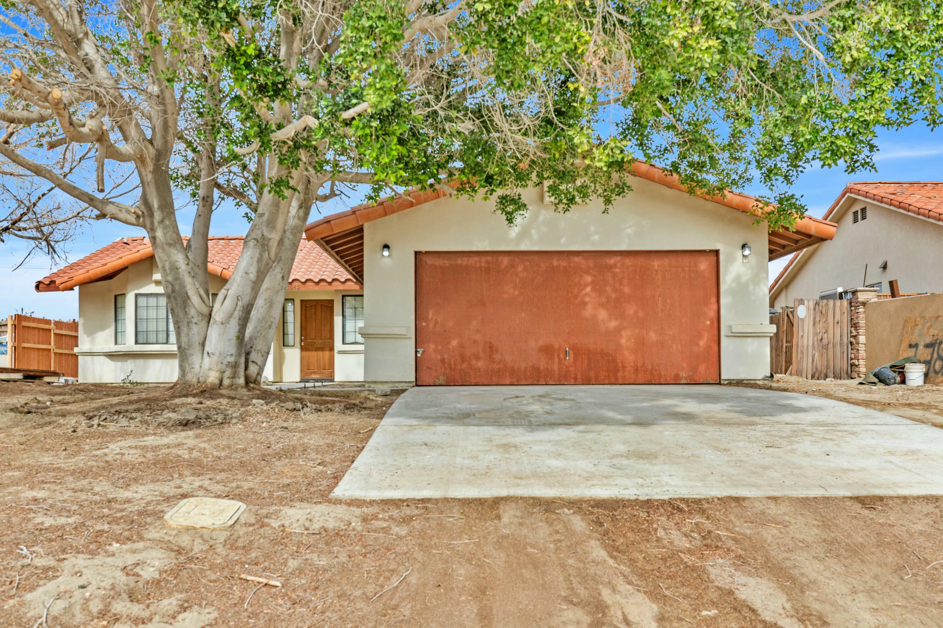 Property Photo: 73040 Del Norte Way CA 92276
