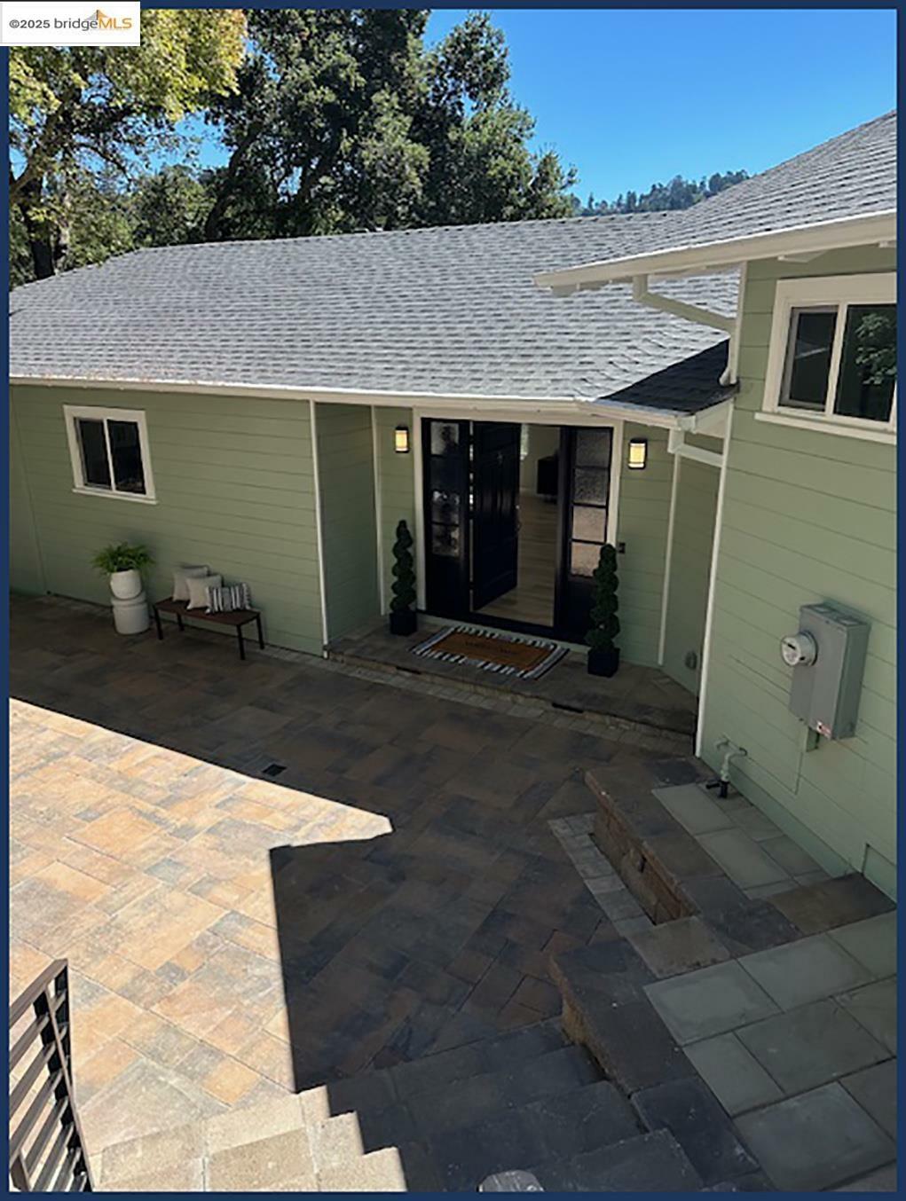 5580 Estates Dr  Oakland CA 94618 photo