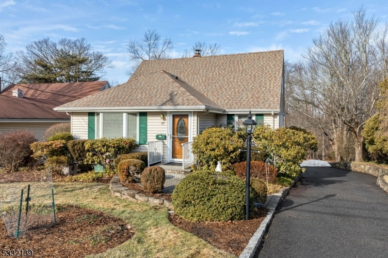 Property Photo:  49 The Fellsway  NJ 07974 