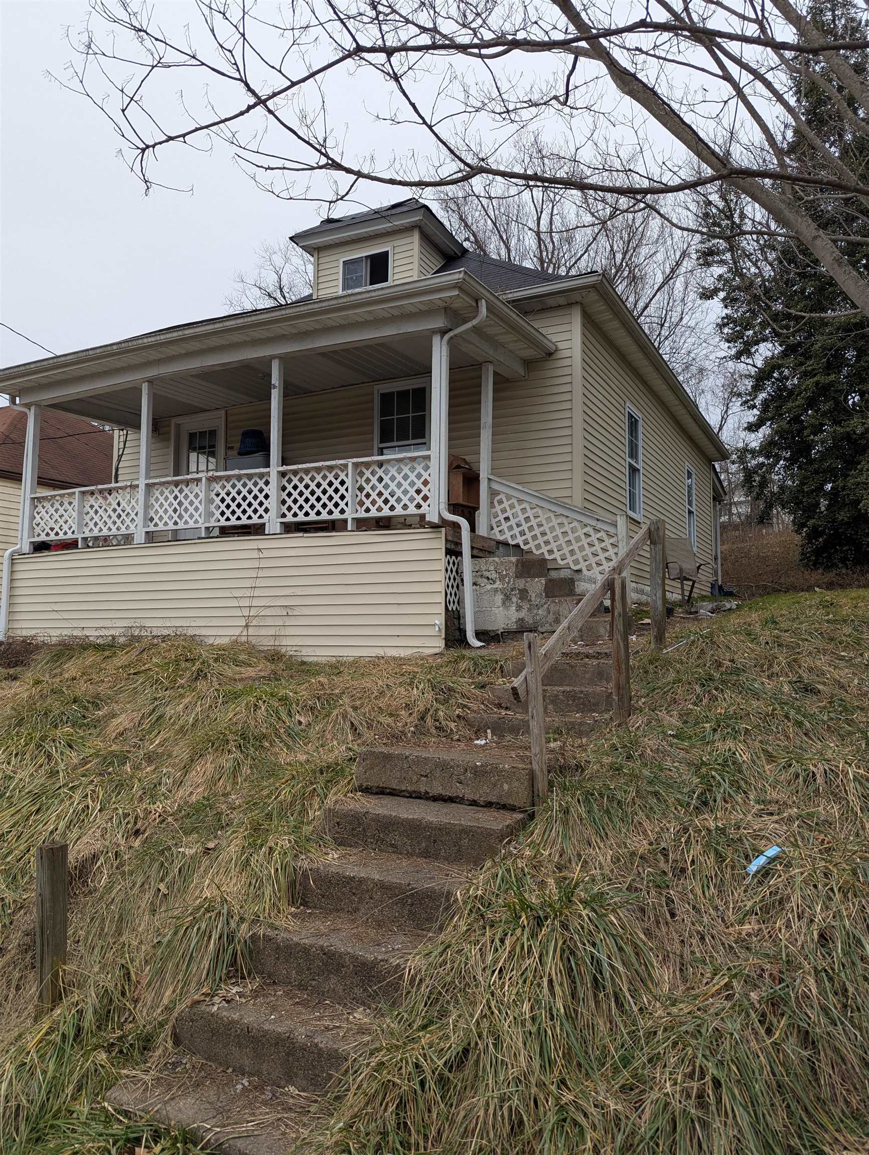 Property Photo: 515 Cherrington Street KY 41101