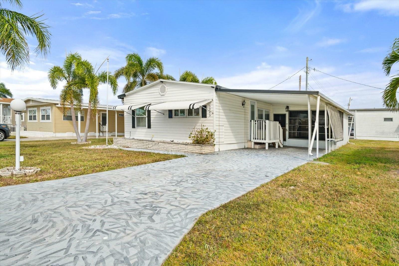 Property Photo: 5205 5th Street E FL 34203