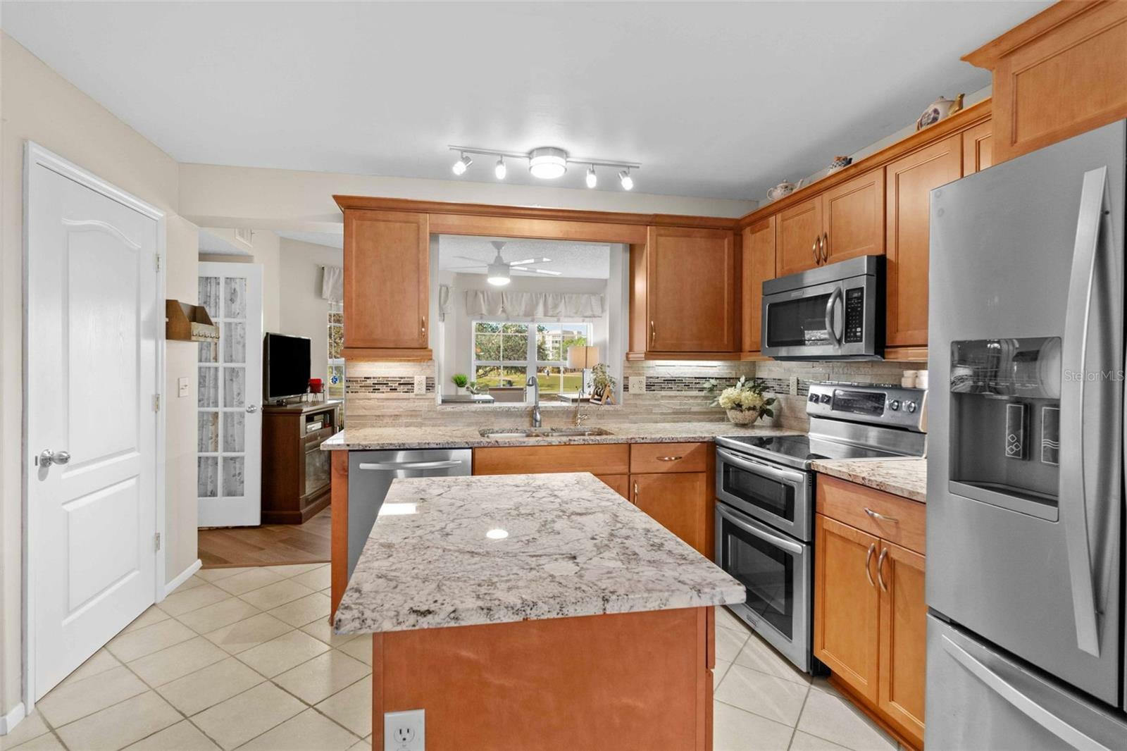 Property Photo:  4440 Fairways Boulevard 206  FL 34209 