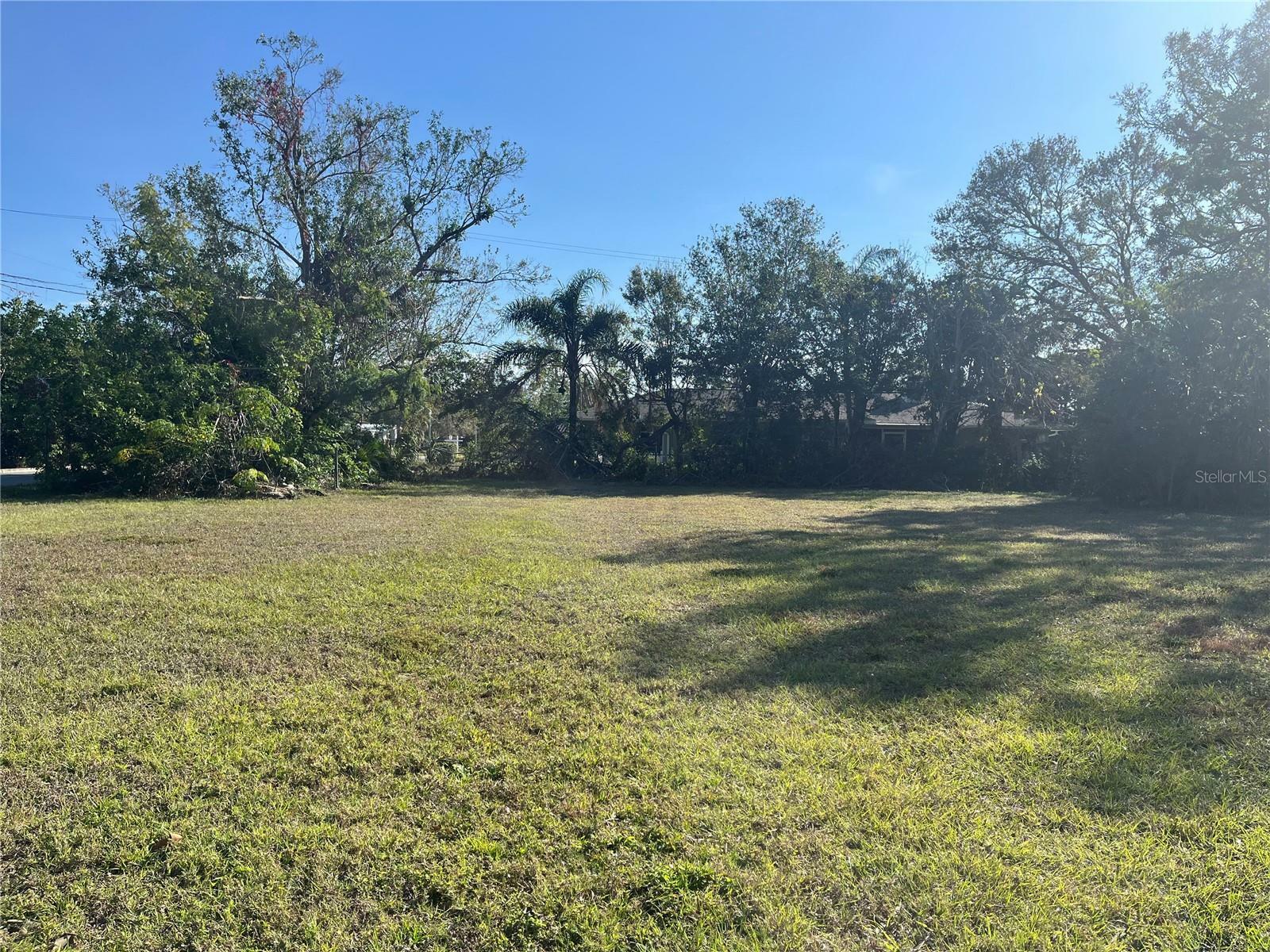 Property Photo:  2484 Ringling Boulevard  FL 34237 