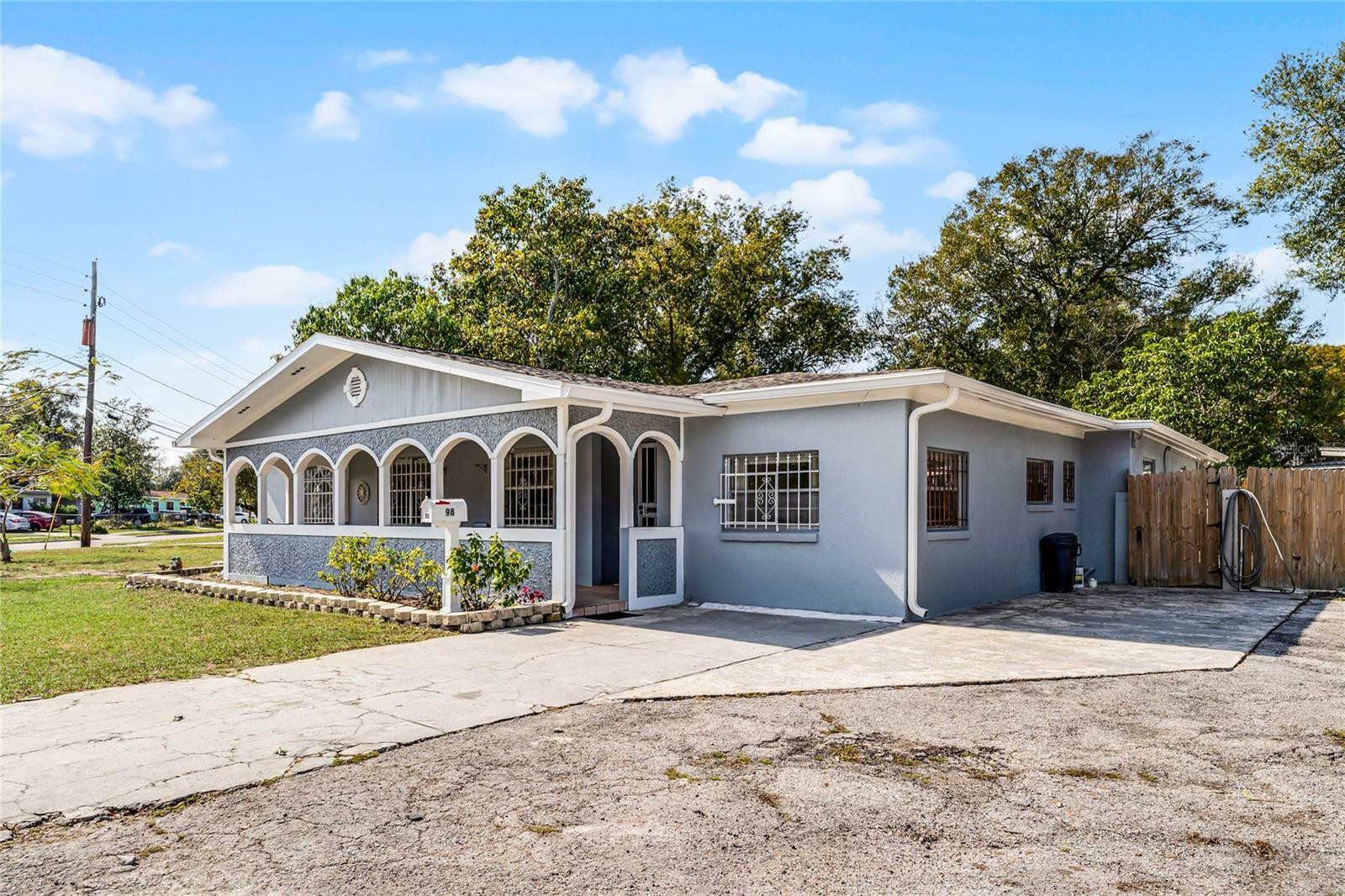 Property Photo:  98 S Alder Drive  FL 32807 