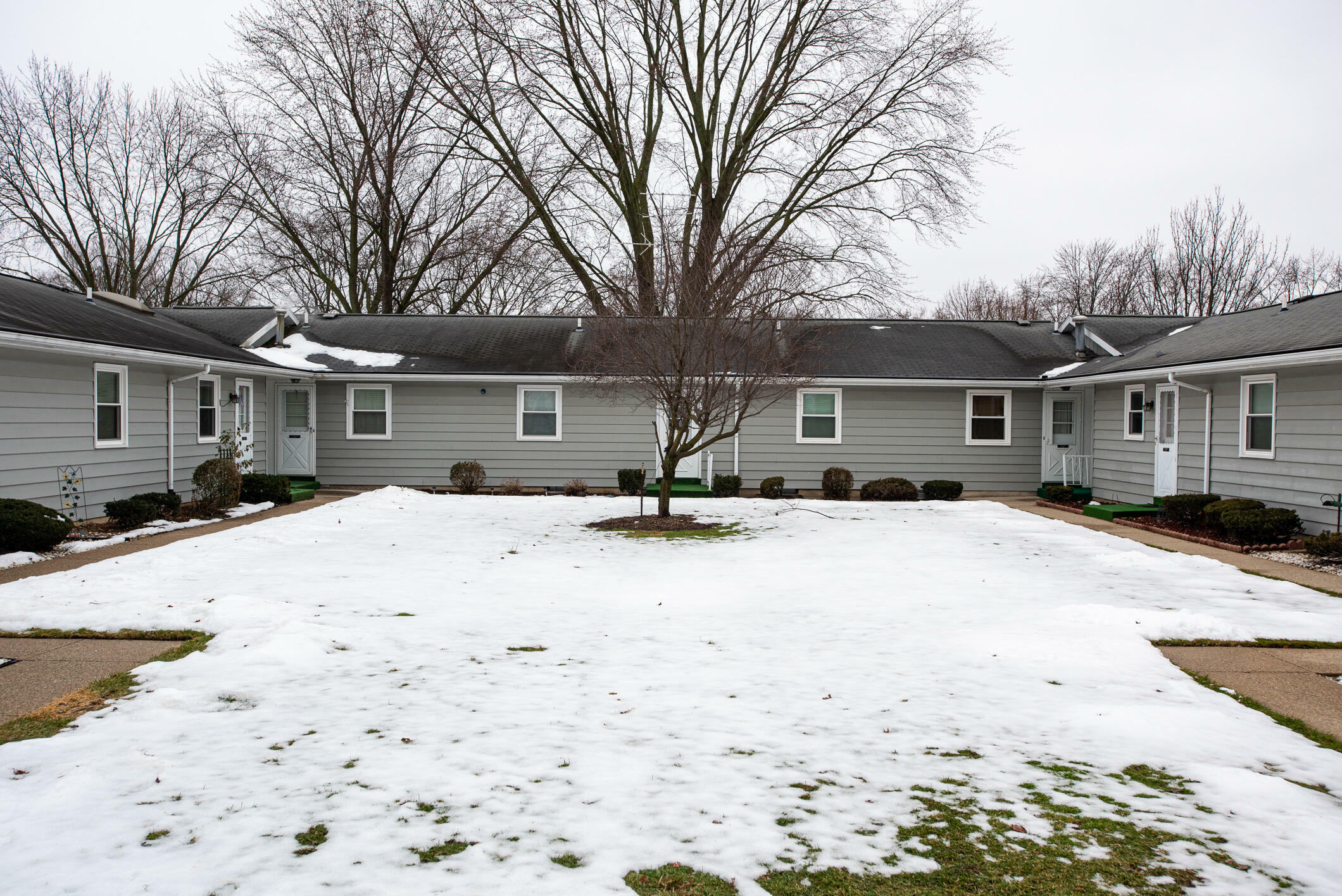 Property Photo:  902 Andover Court SE  MI 49508 