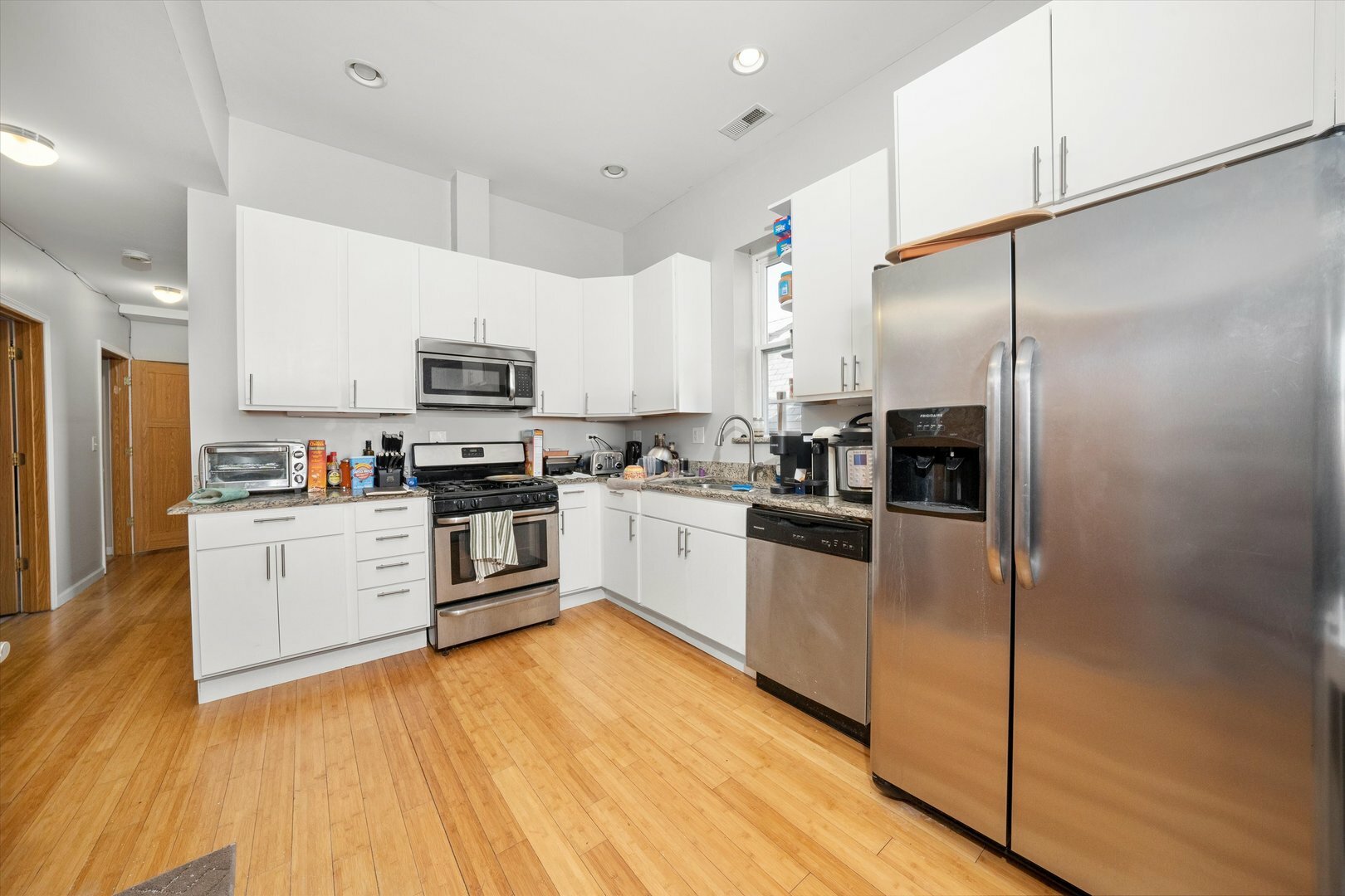 Property Photo: 2215 W Medill Avenue IL 60647